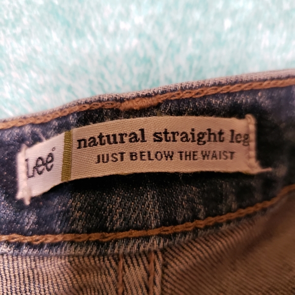 Lee Natural Straight Leg Medium Wash Jean Size 10 - Picture 7 of 7